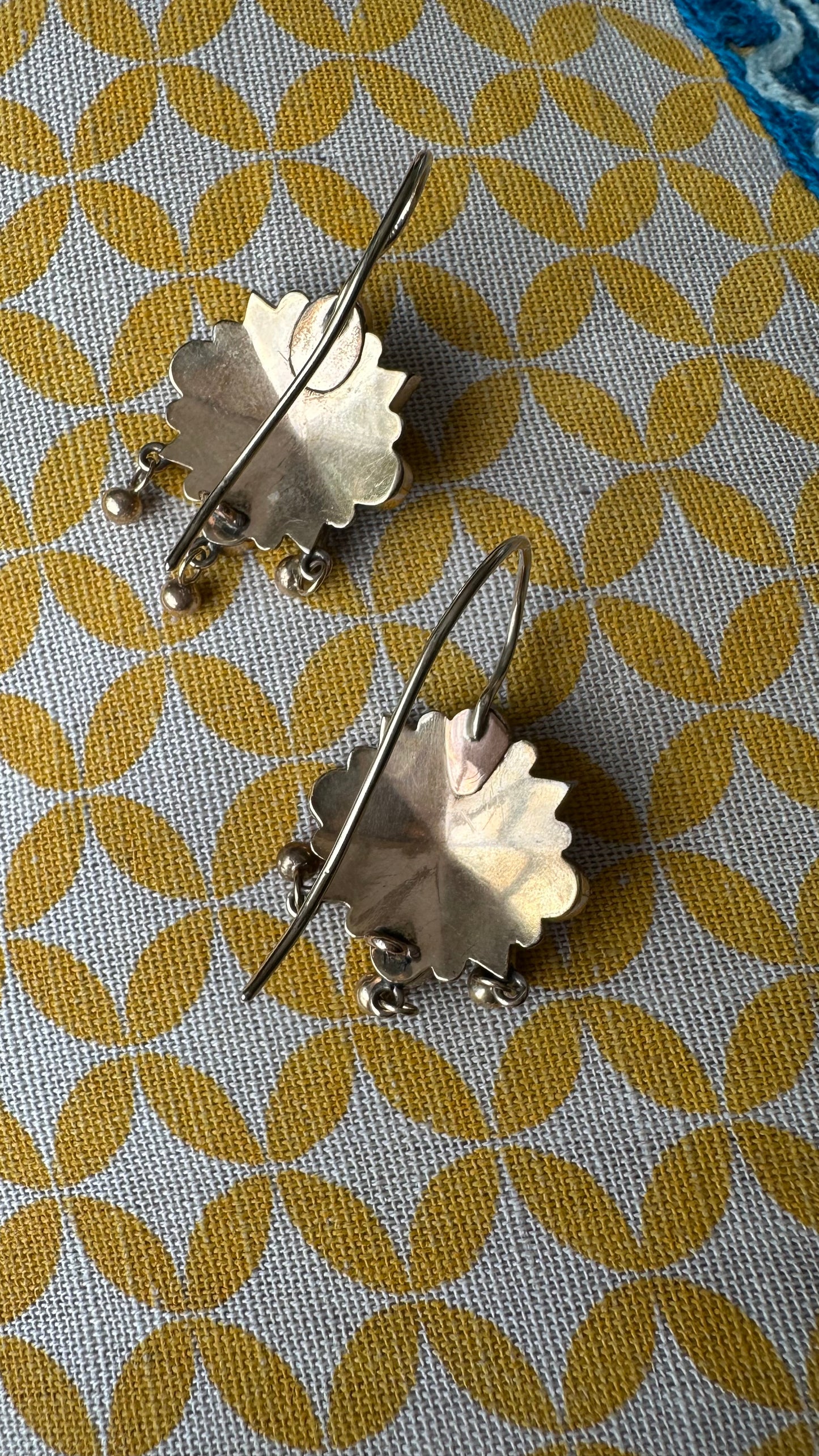 Antique Victorian Jet 9k dangle earrings