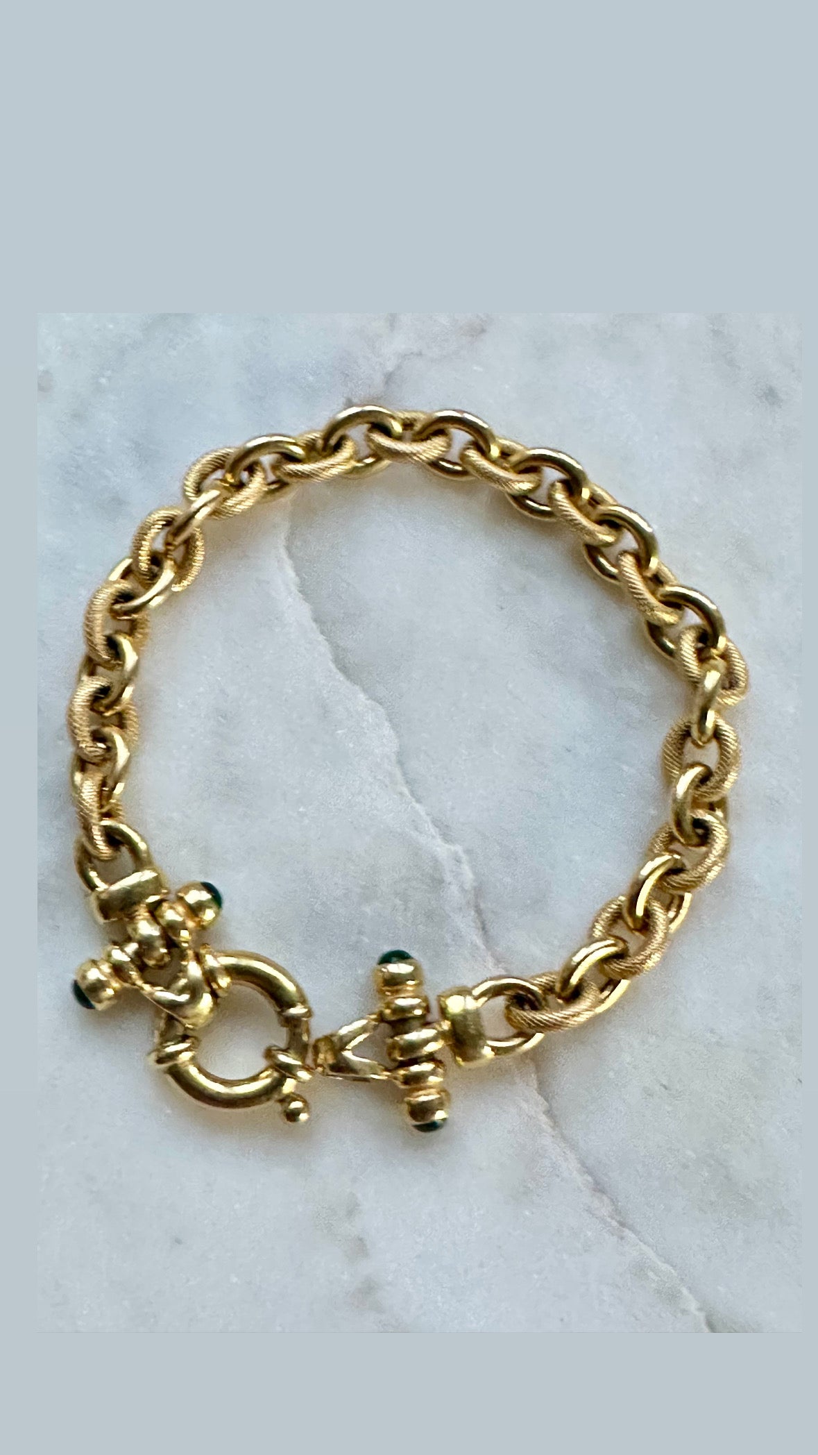 Italian 14k Gold fancy Link 1/2 textured with emerald accents end caps 7.25“