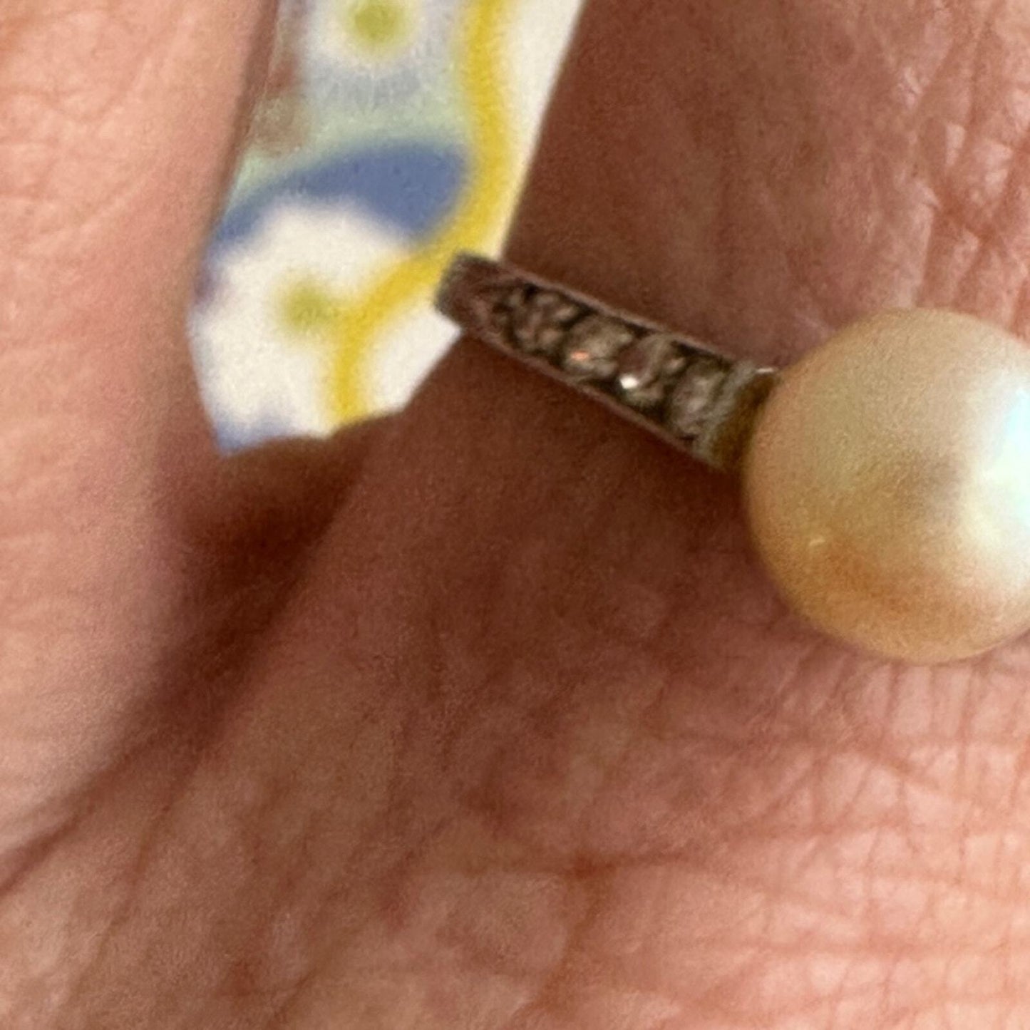 Antique Circa 1920’s platnium diamond pearl ring. Size 8