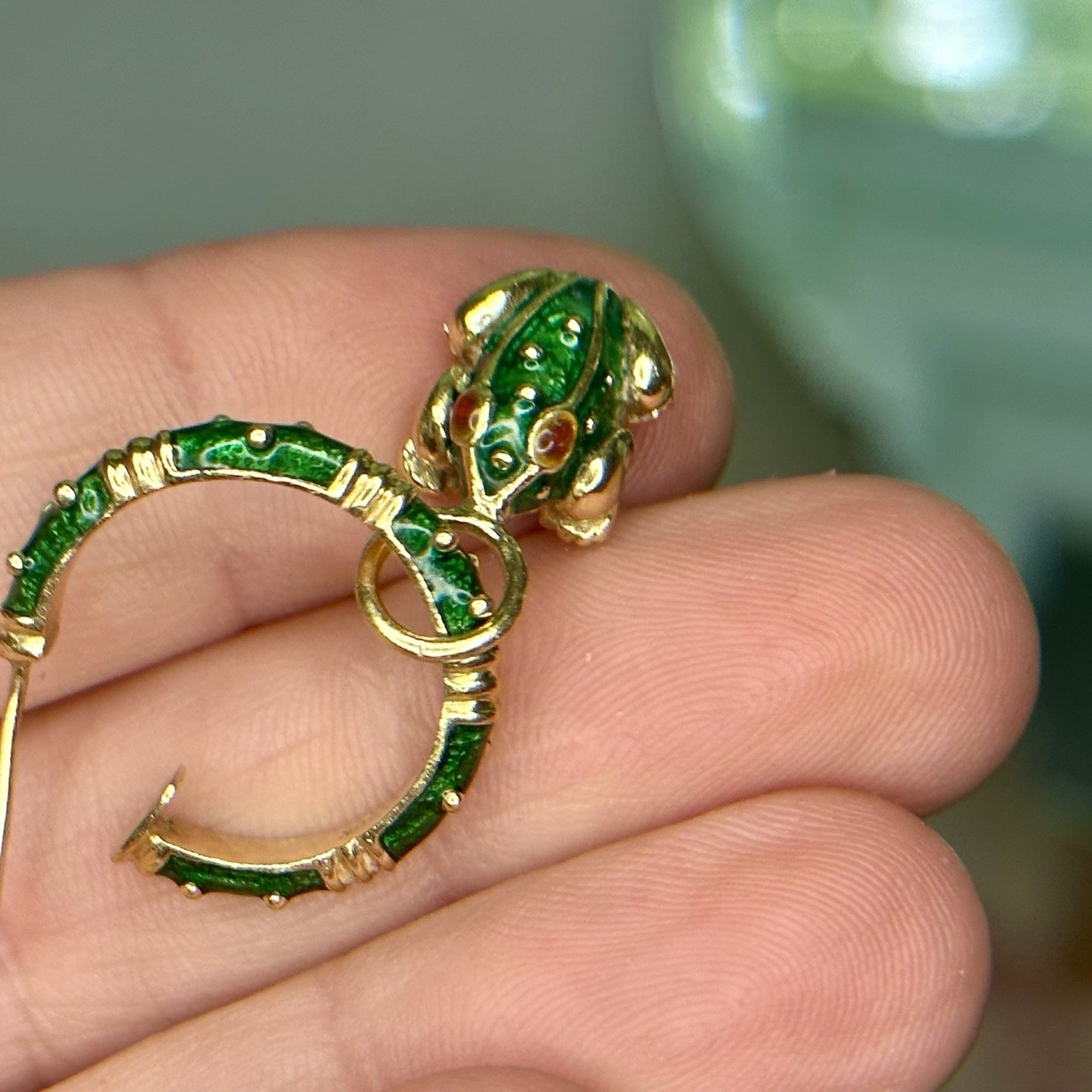 Vintage 18k Ruby Colored Eyes And Enamel Hidalgo Frog Pendant Earrings