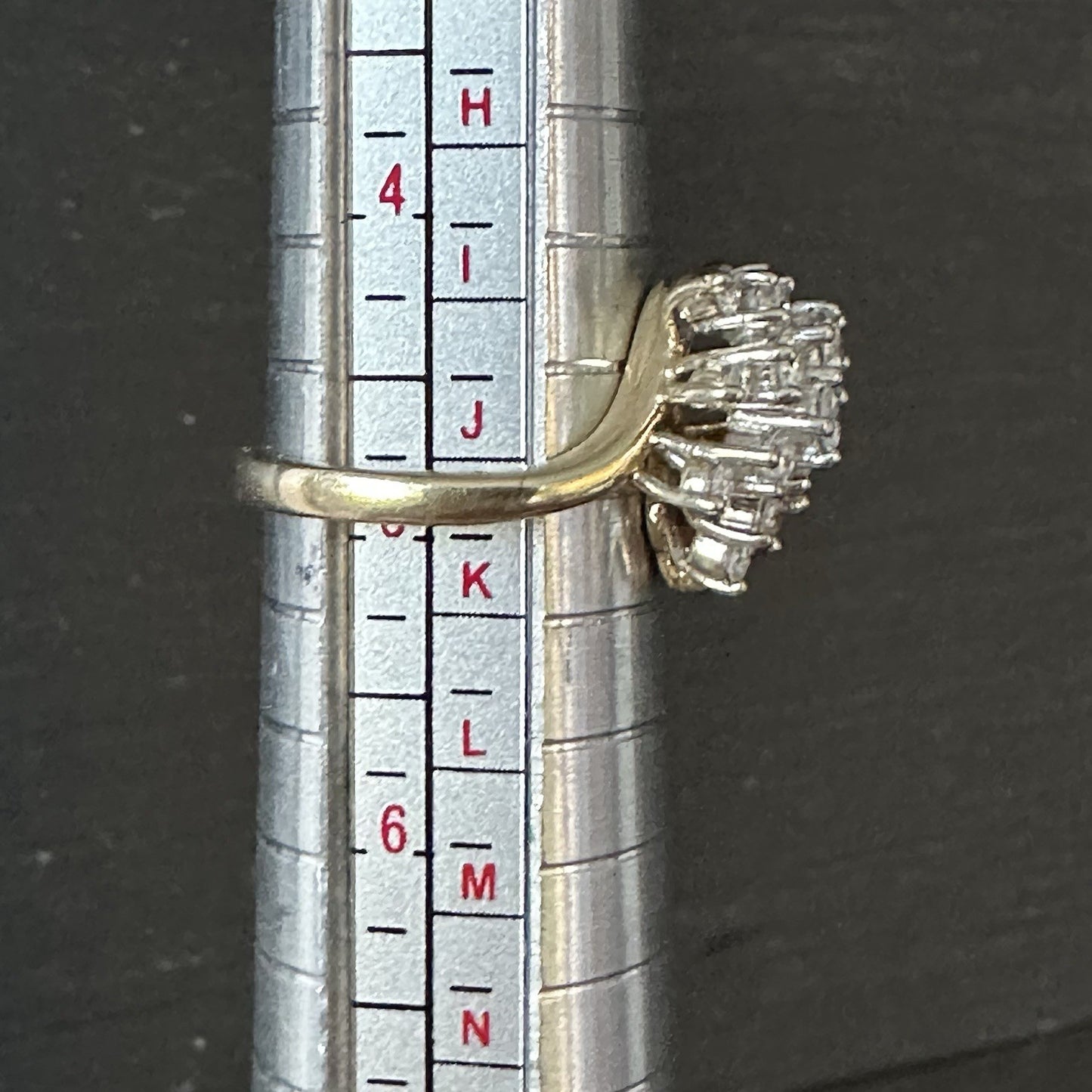14k Diamond Spray Cluster Ring Size 5