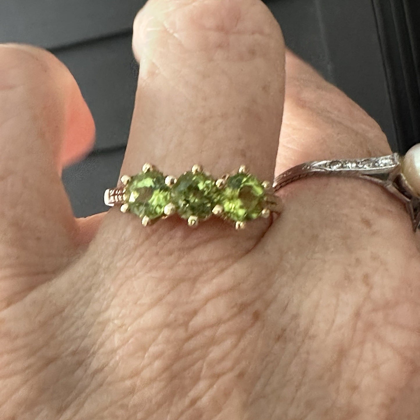 10k Yellow Gold Peridot-1.76 tcw 3 Stone Band Fine Ring-Sz 8.25