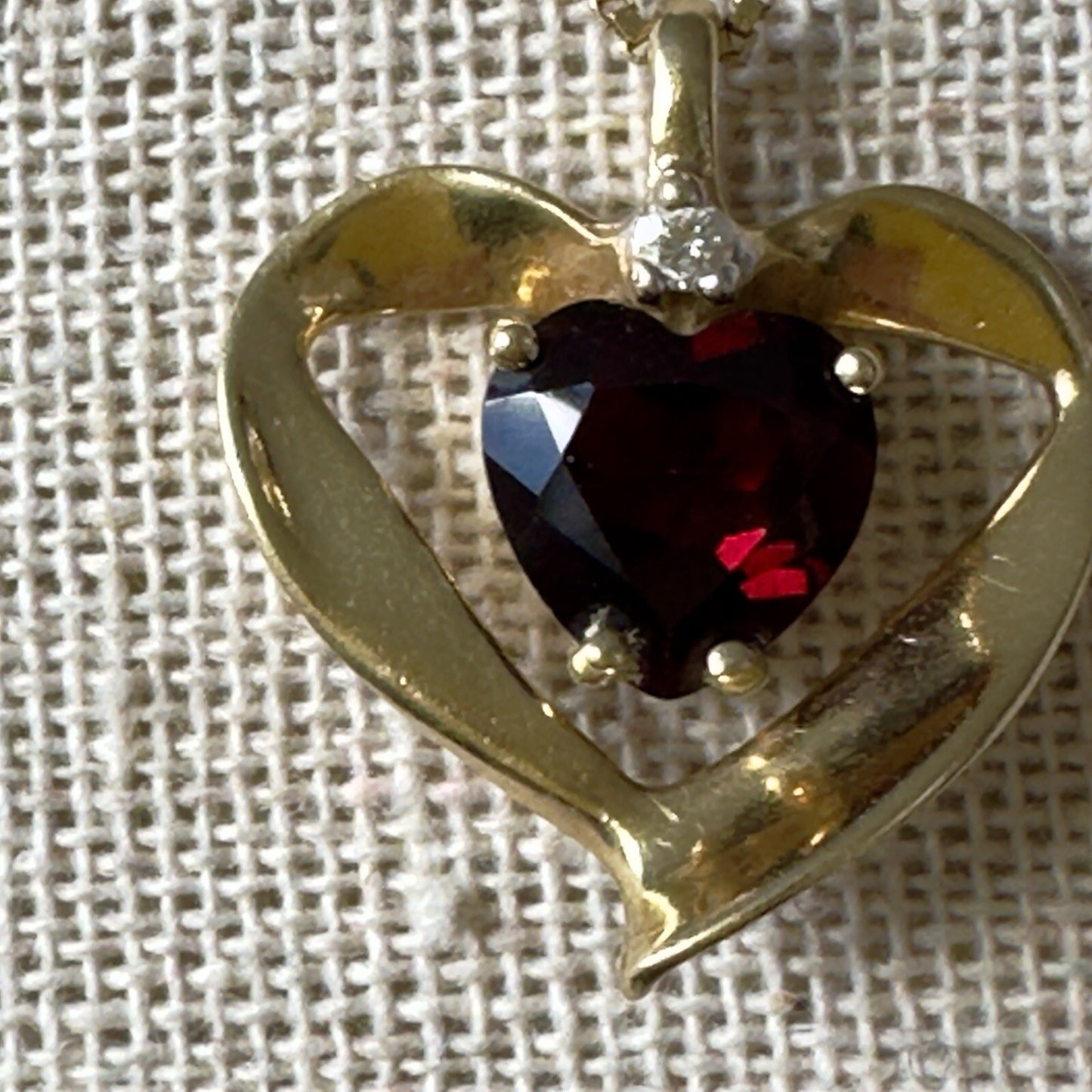 Vintage 14k Garnet Heart And Diamond Pendant Necklace