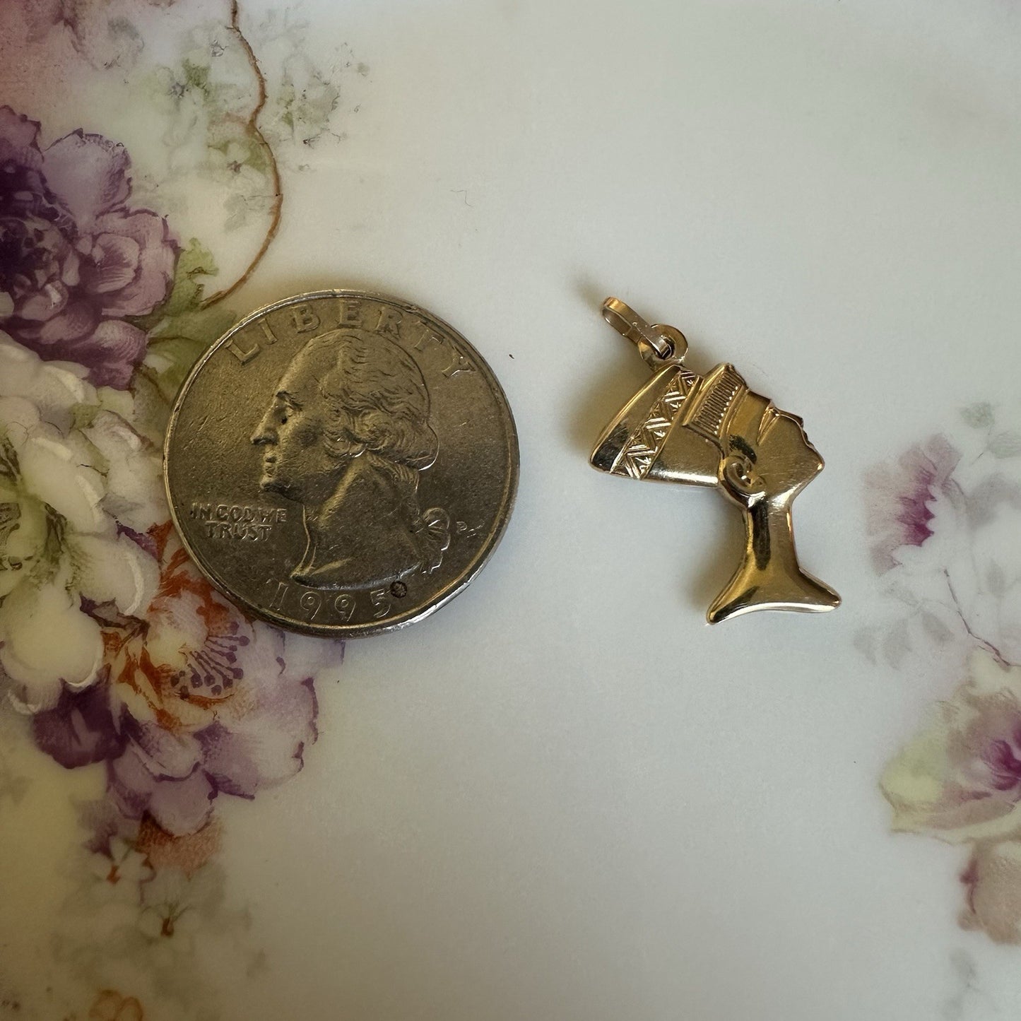 14K Yellow Gold Queen Nefertiti Pendant 1” Charm/ Pendant