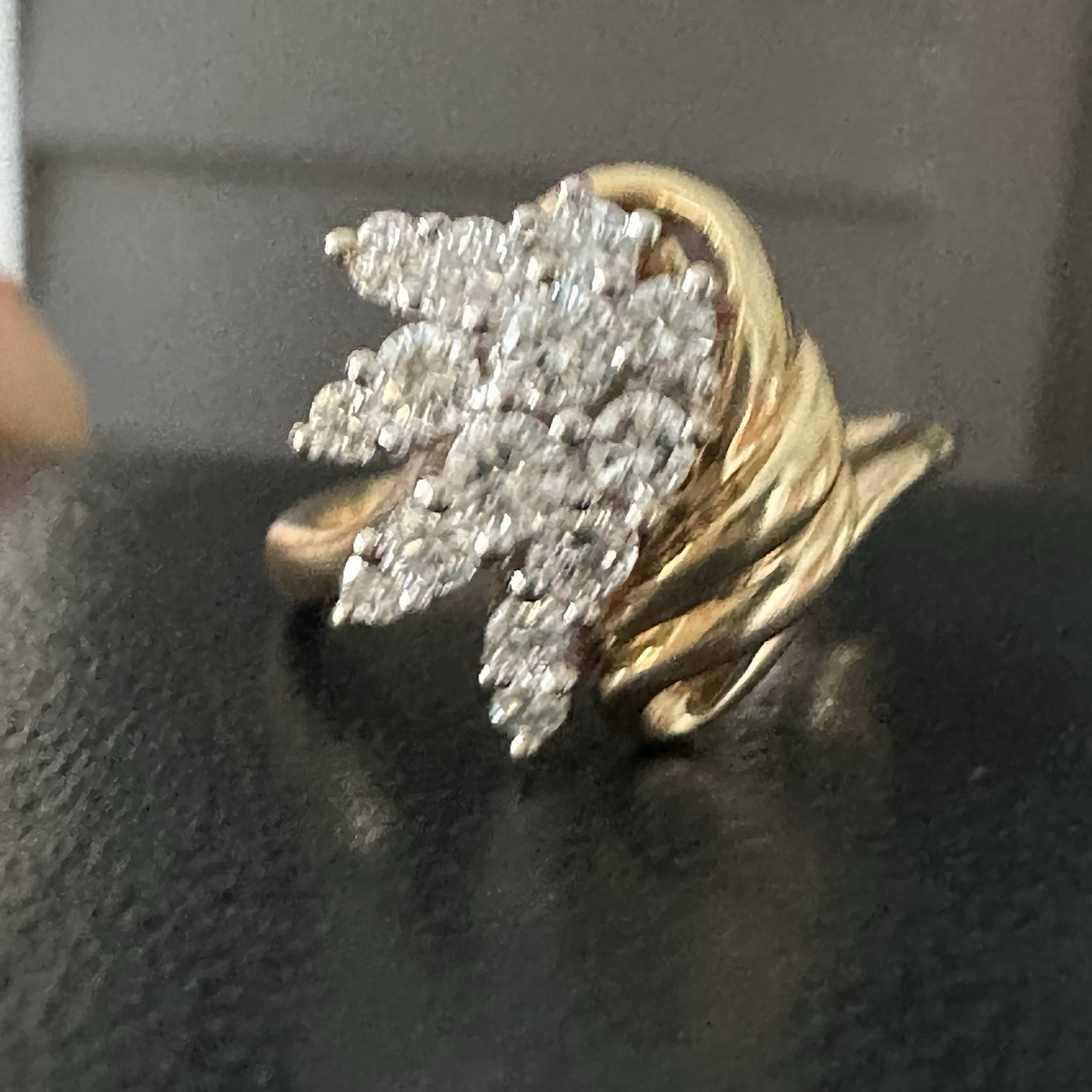 14k Diamond Spray Cluster Ring Size 5