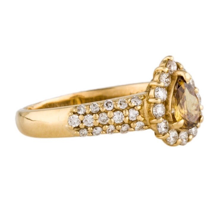 18K Colored Diamond Pear Shaped Cluster Ring Ring