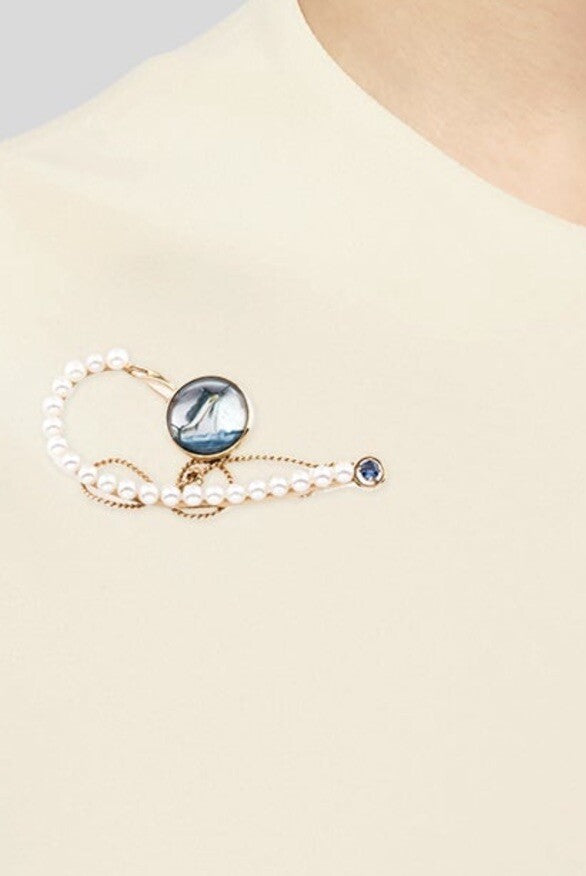 Intaglio round Essex crystal 14K Pearl & Sapphire Marlin Brooch