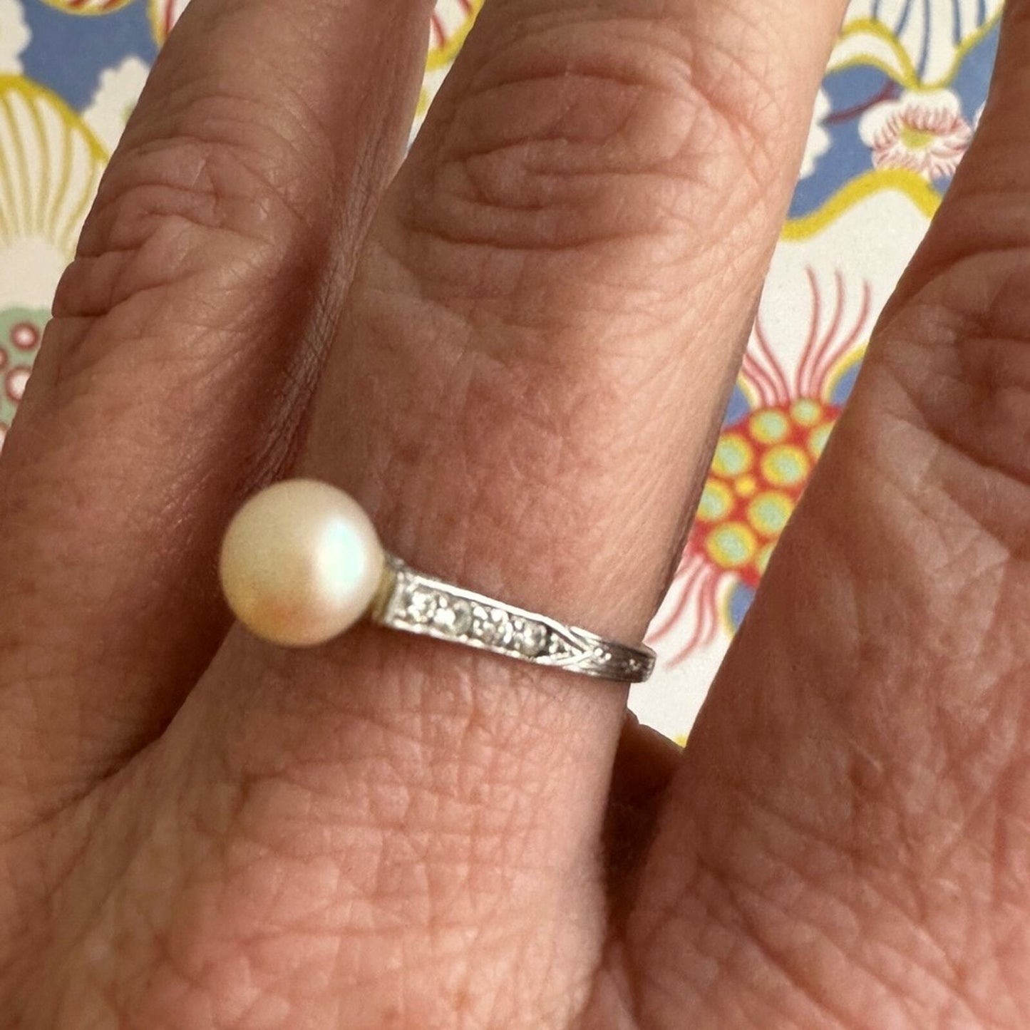 Antique Circa 1920’s platnium diamond pearl ring. Size 8