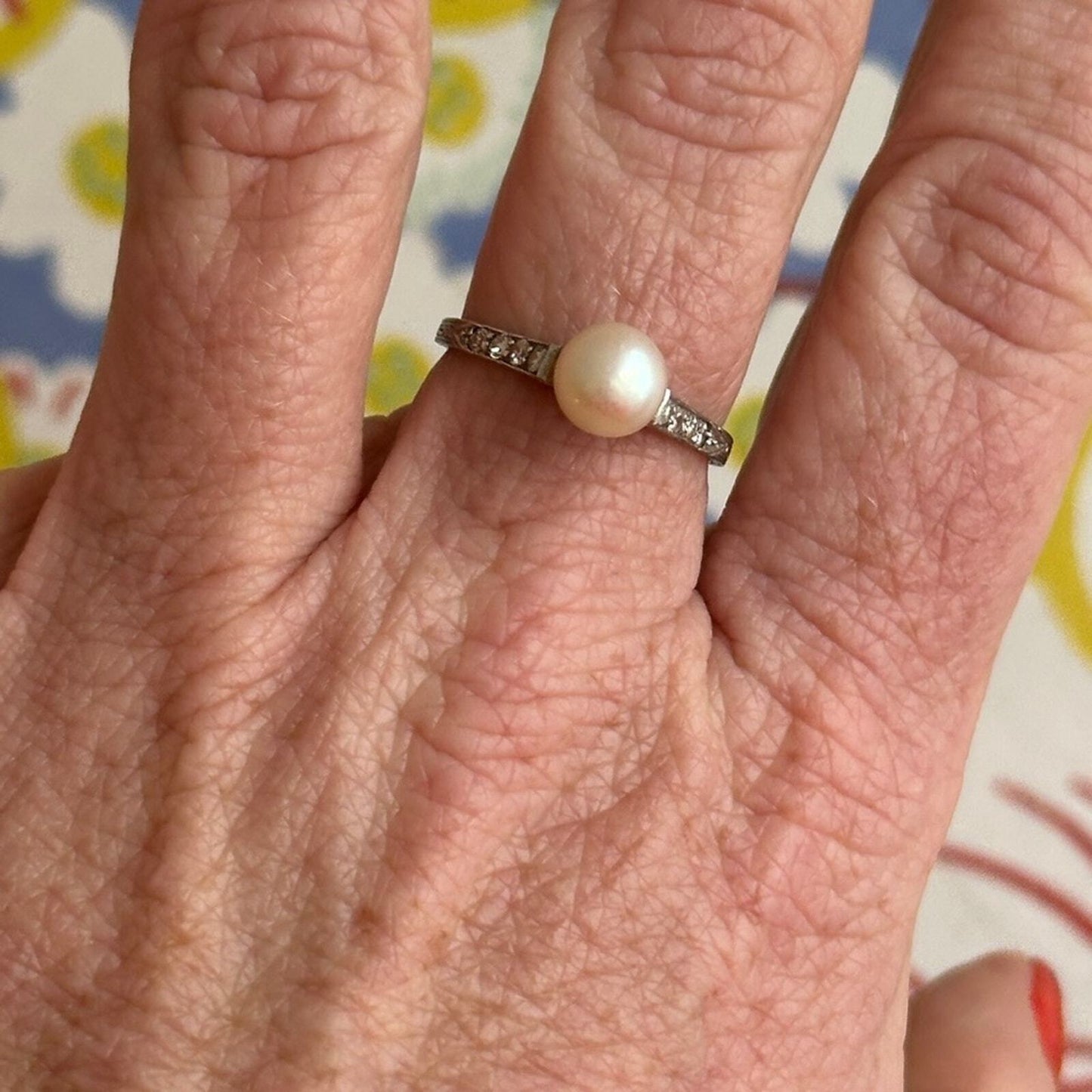 Antique Circa 1920’s platnium diamond pearl ring. Size 8