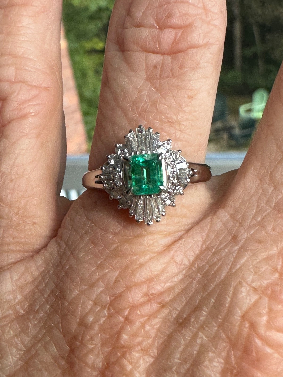 Vintage Platinum Diamond Emerald ring size 7