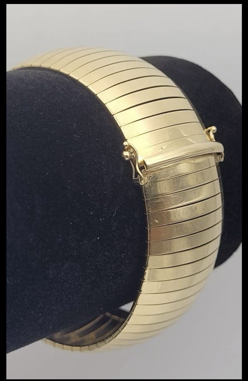 14k Chunky Wide Omega Style Bracelet 38g