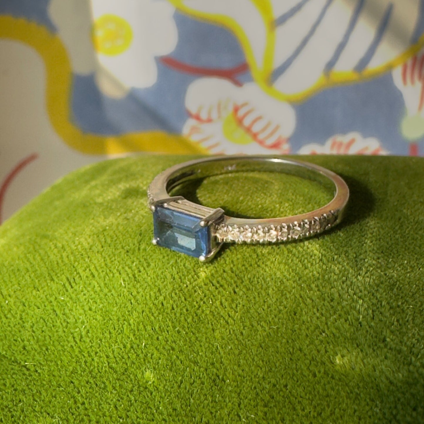 14k white gold natural sapphire & diamond ring size 6.75