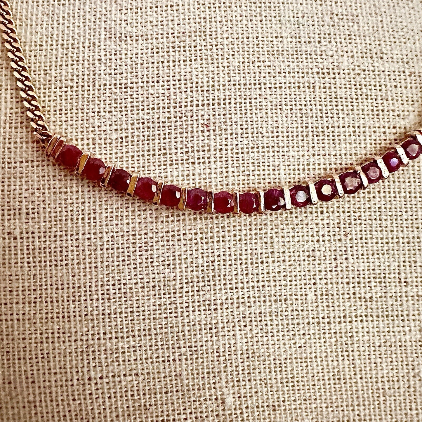 18K Ruby Collar Necklace 15.3g