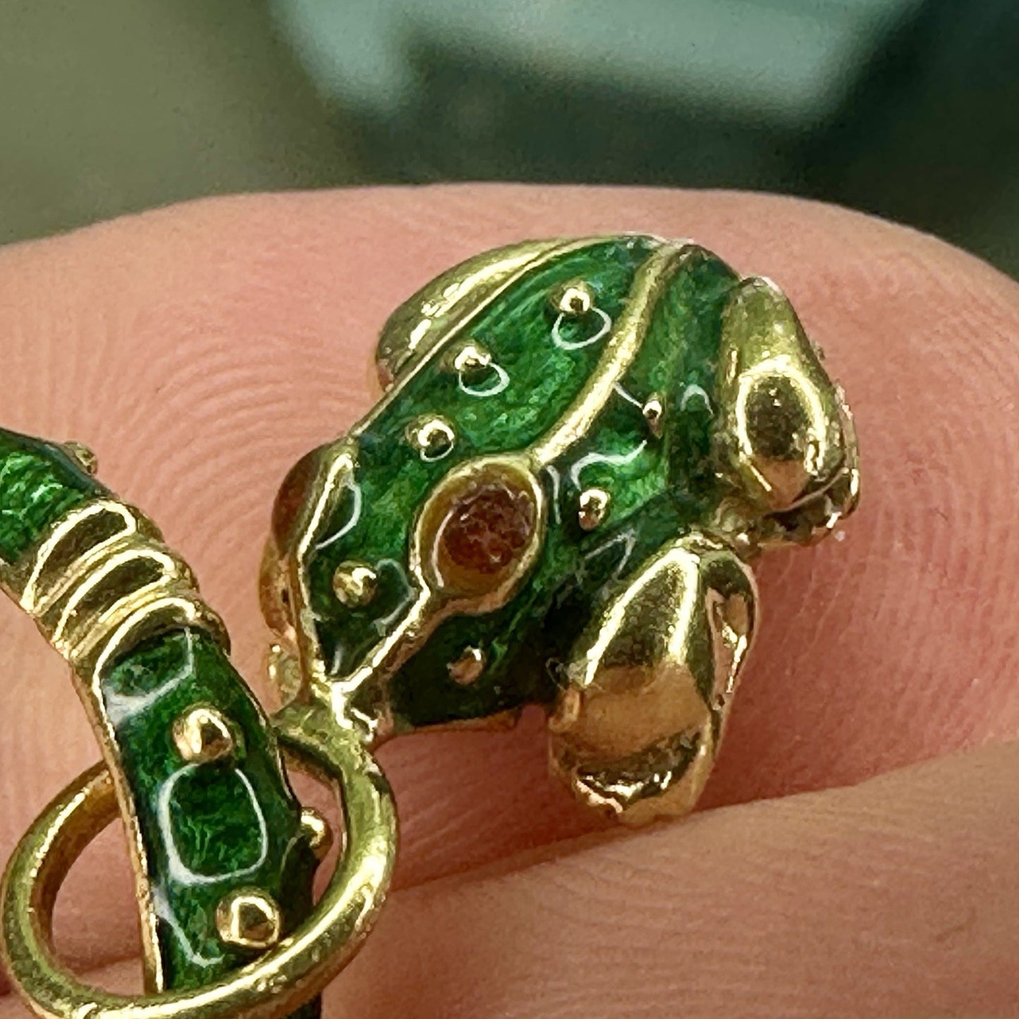 Vintage 18k Ruby Colored Eyes And Enamel Hidalgo Frog Pendant Earrings