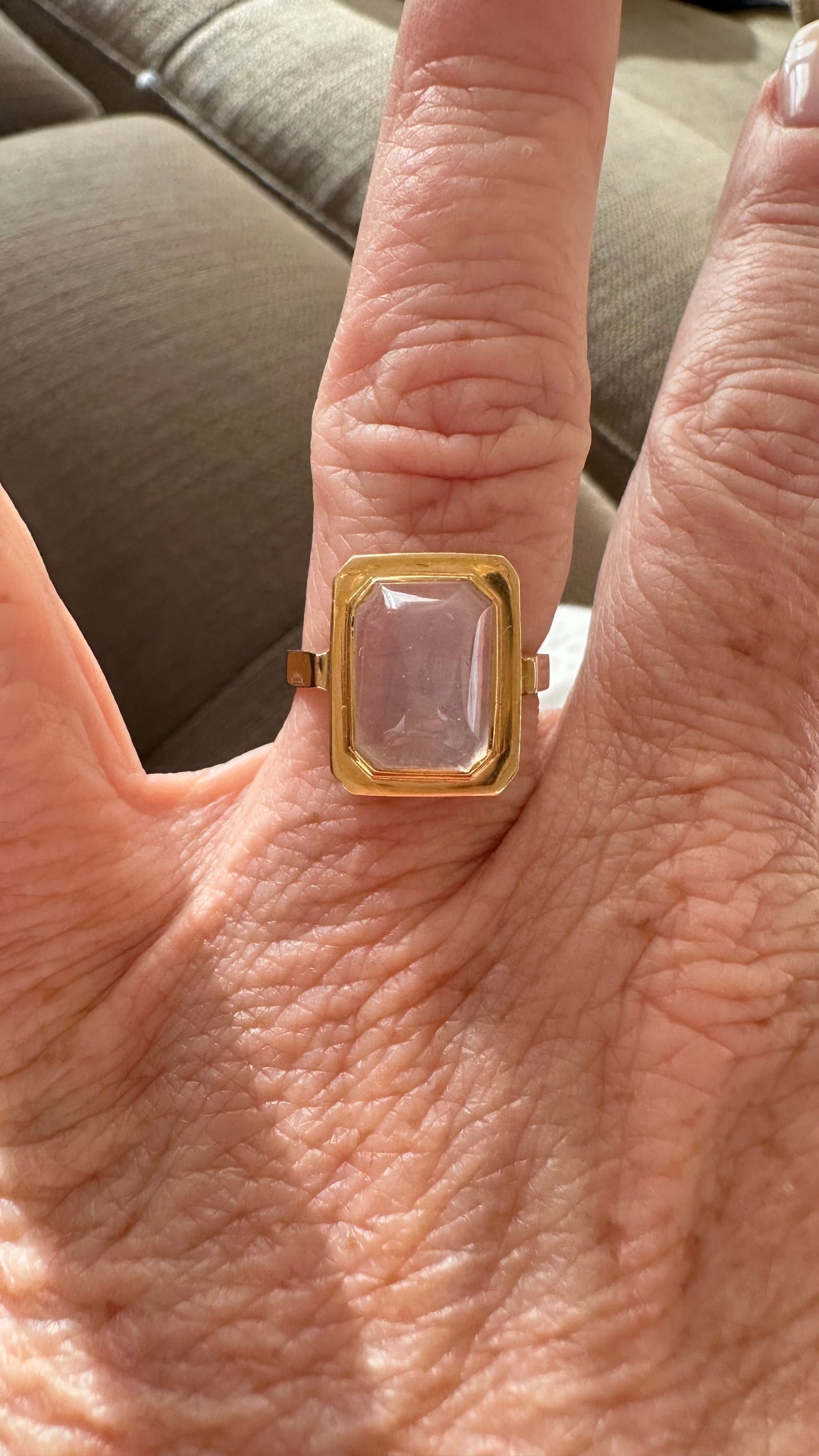 Swedish 1956 18k gold moonstone ring