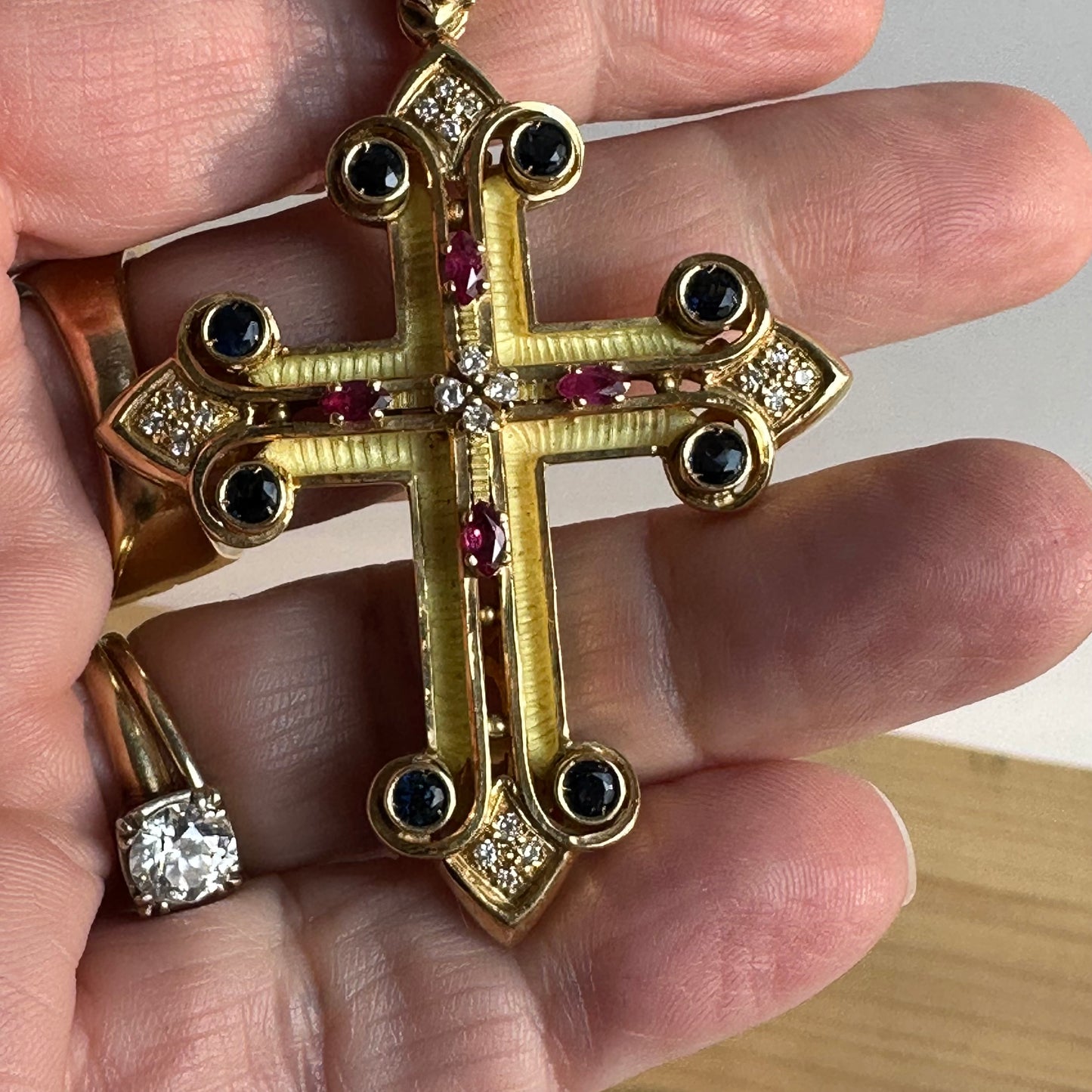 18K GOLD, SAPPHIRE, RUBY AND DIAMOND CROSS PENDANT