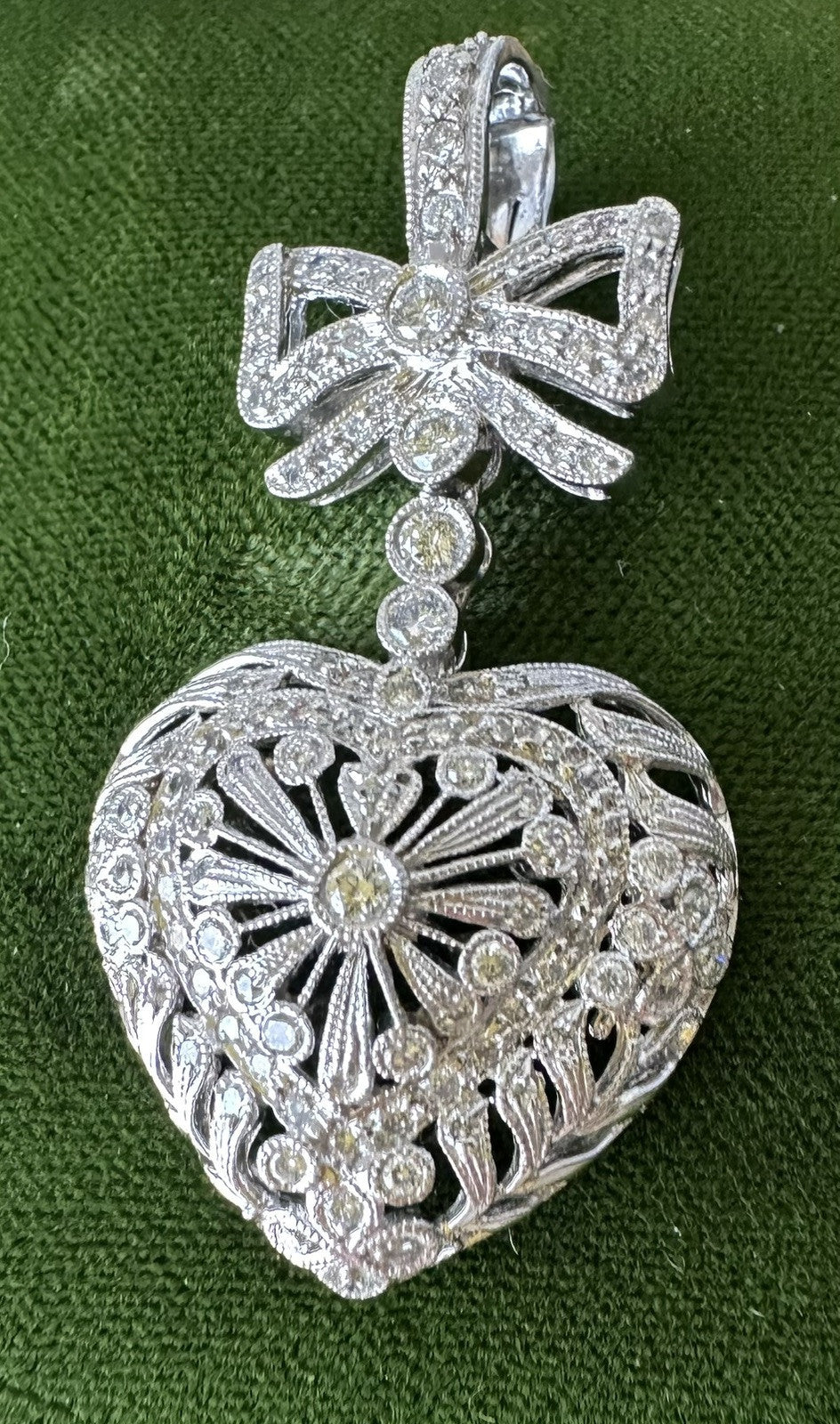 Edwardian Platnium 2 Cttw Diamond Heart Pendant