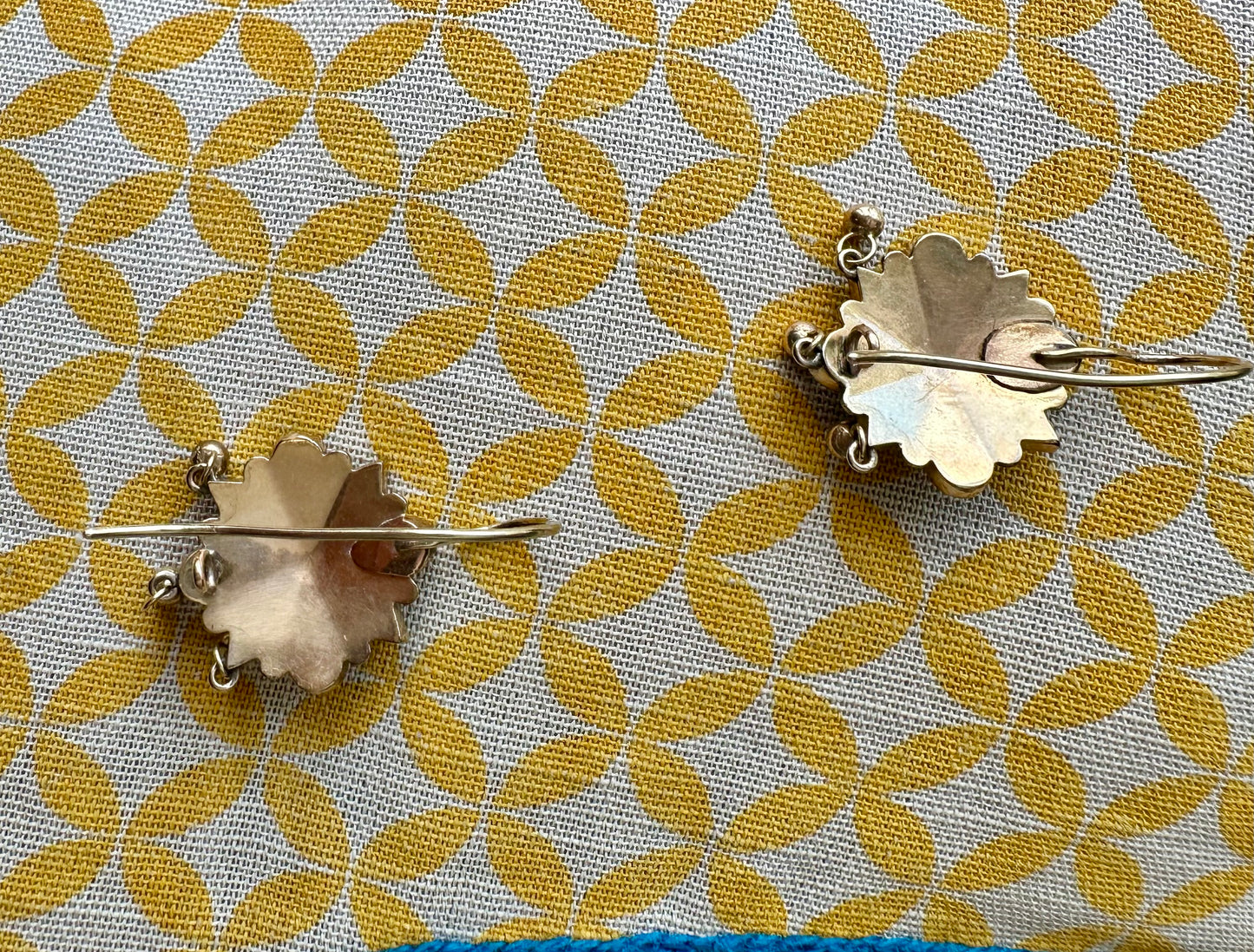 Antique Victorian Jet 9k dangle earrings