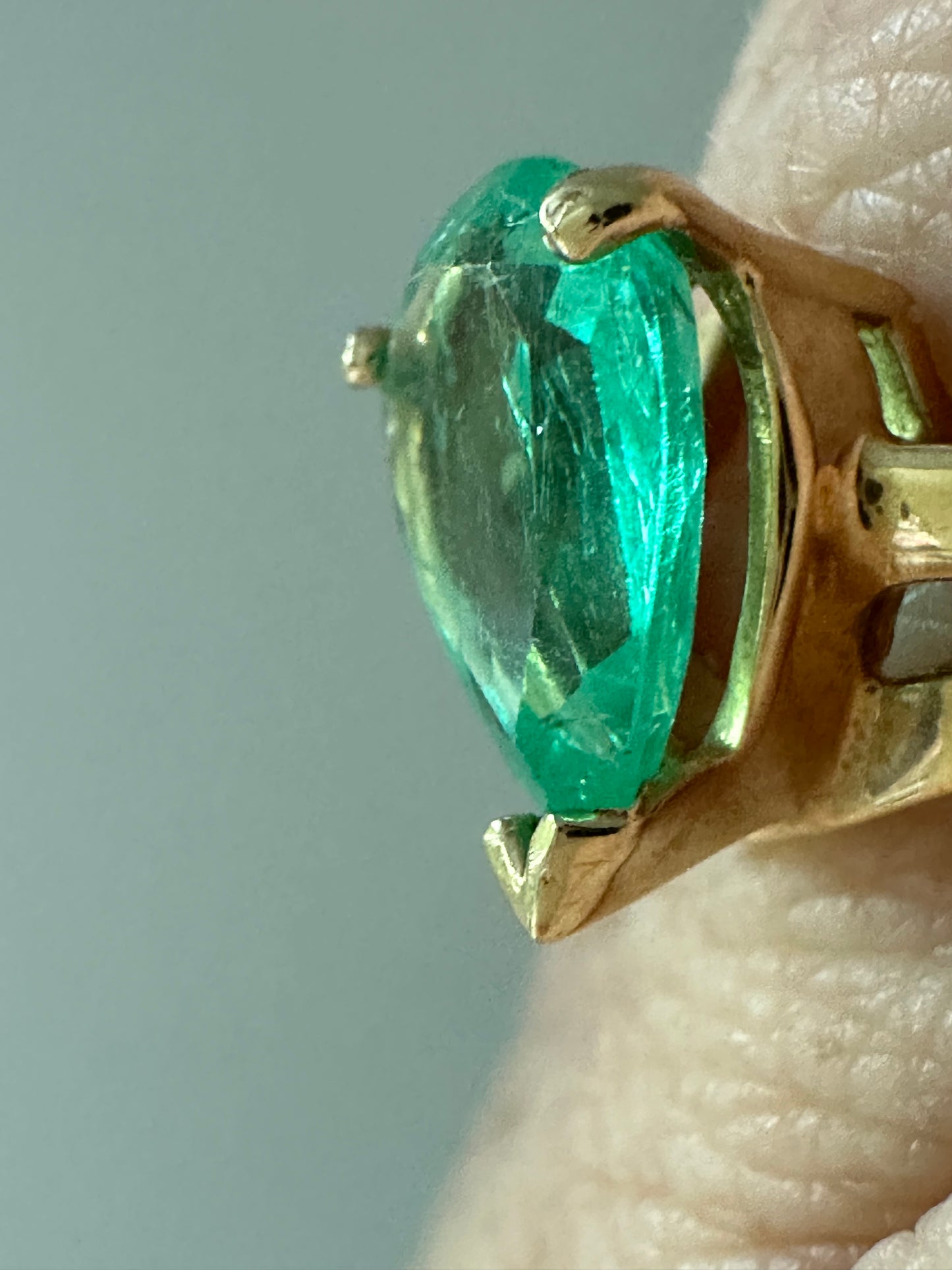 GIA Certified Natural Colombian Pear-Shaped Emerald Ring | 14K Gold Diamond Ring Newly