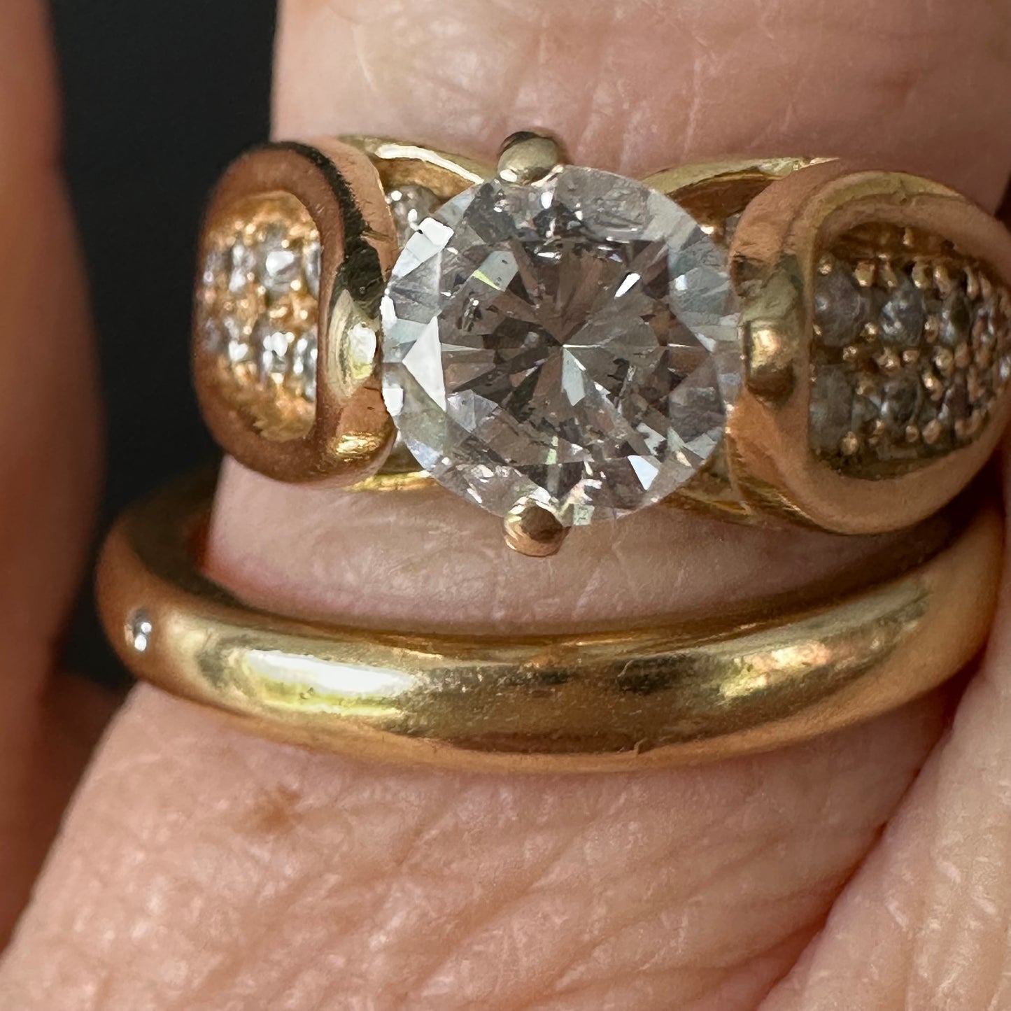 Vintage Frank golden 1.03 ct natural diamond ring