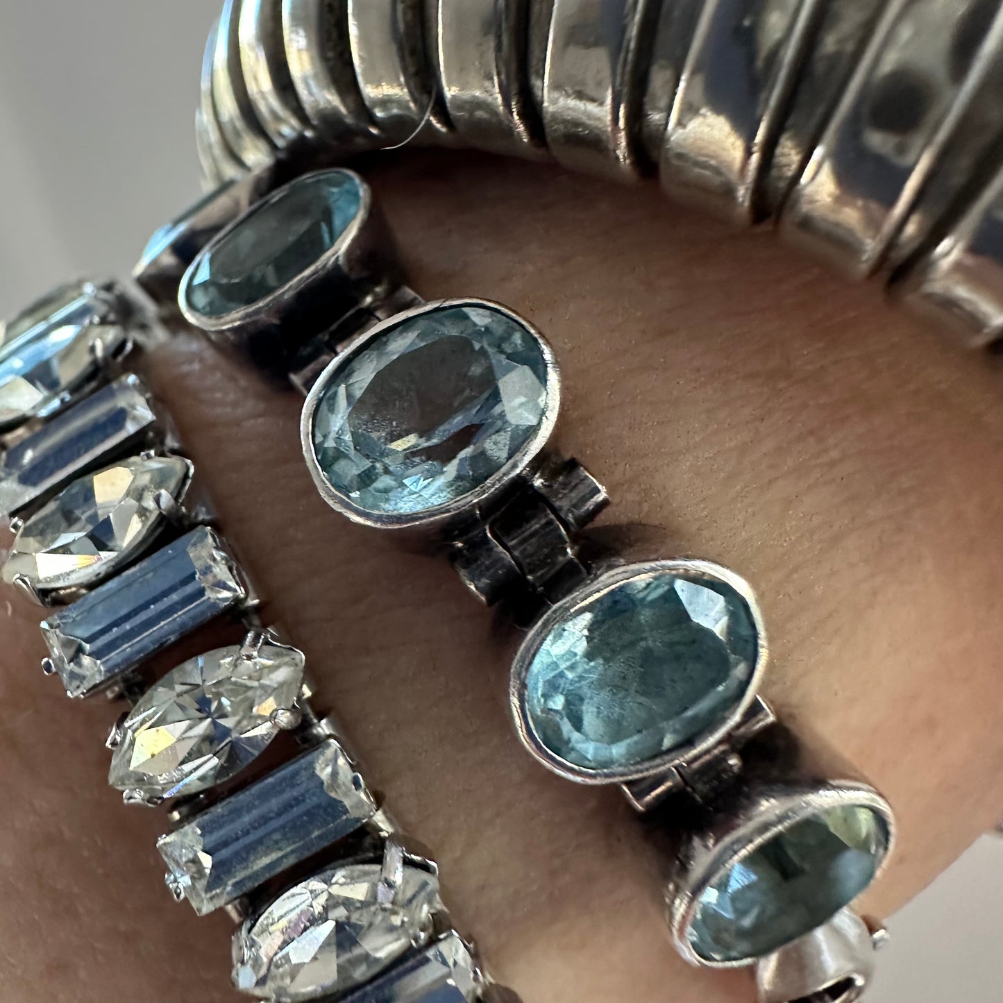 Acleoni Sterling Silver bezel set Blue Topaz  ( 11-12 cttw  ) bezel tennis bracelet