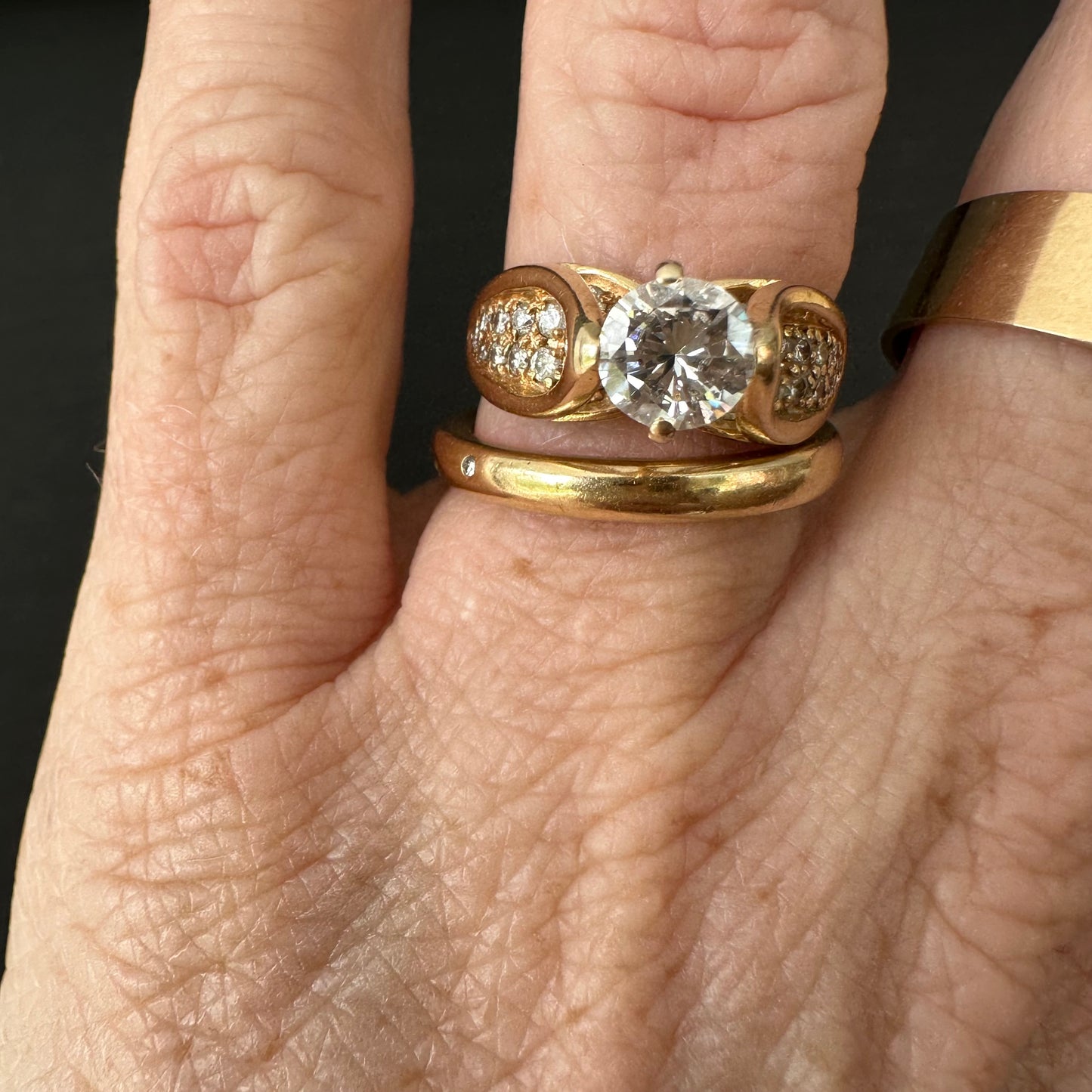 Vintage Frank golden 1.03 ct natural diamond ring