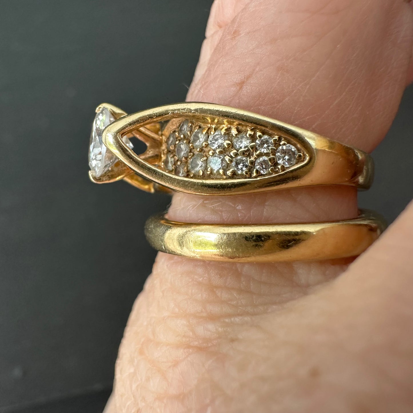 Vintage Frank golden 1.03 ct natural diamond ring