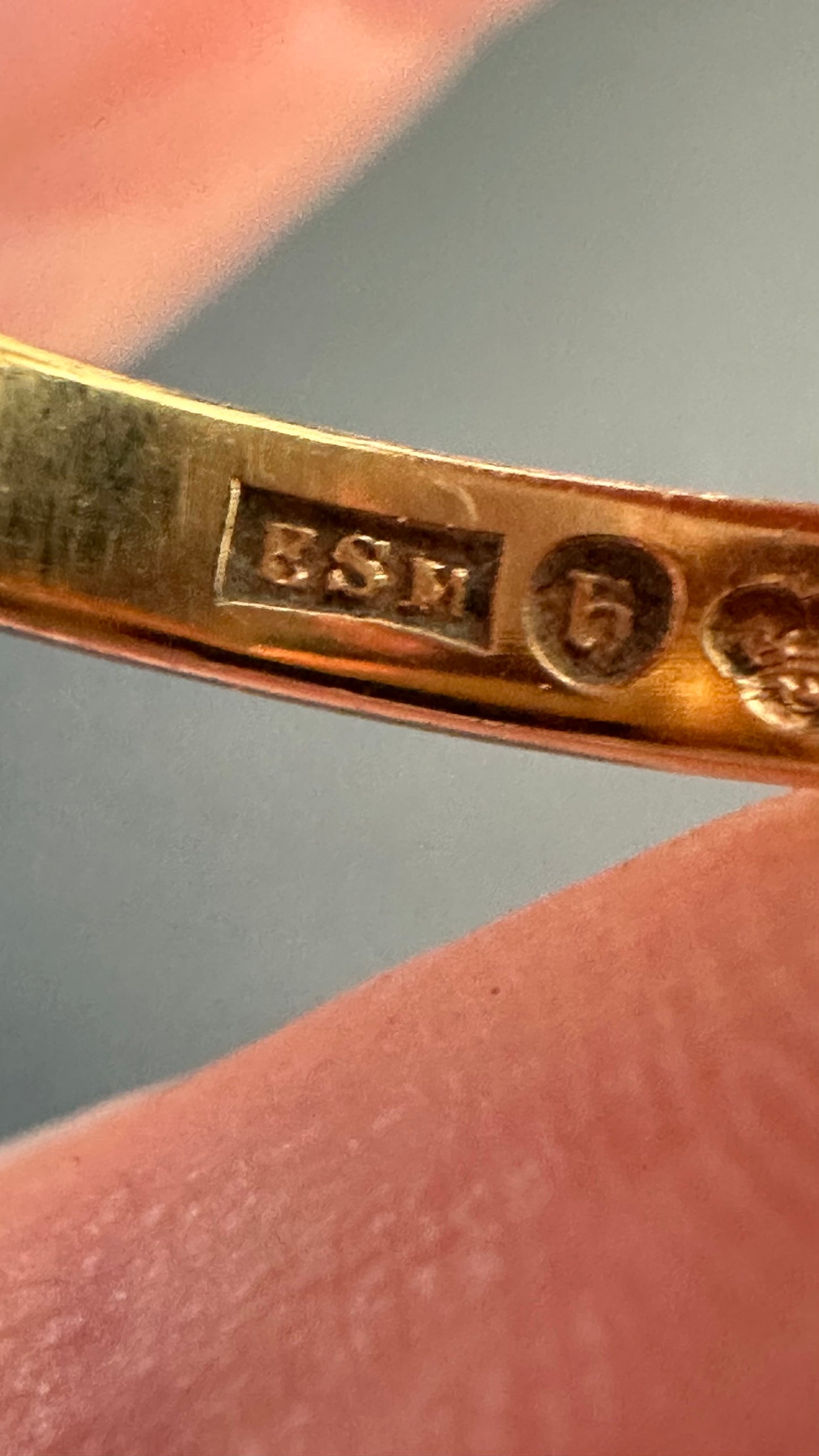Swedish 1956 18k gold moonstone ring
