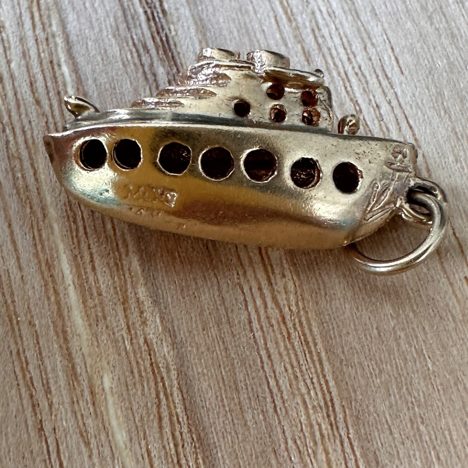 14k Gold Vintage ‘Bon voyage’ Charm 2.5 G  1 Inch