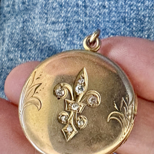 Antique 10K Yellow Gold Victorian Diamond Fleur De Lis Locket 6.94g