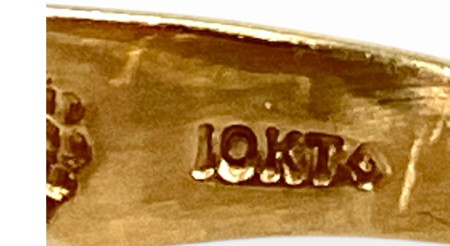 Heavy 10k Gold Horseshoe Ring W/Horse Motif And Diamond Accents - Well-Made Piec