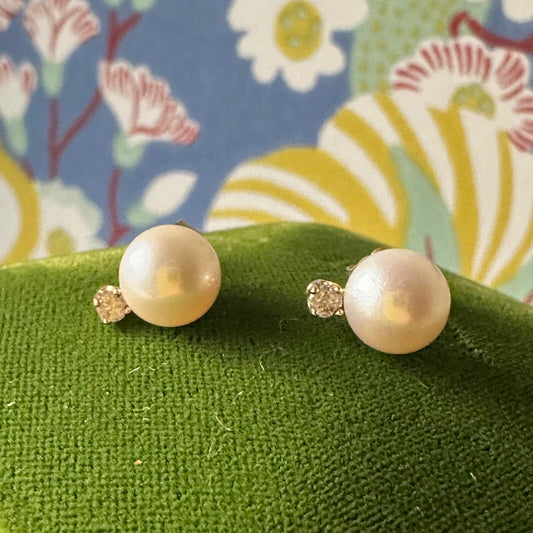 14K Yellow Gold 7.83mm Pearl And Diamond Earrings Studs -