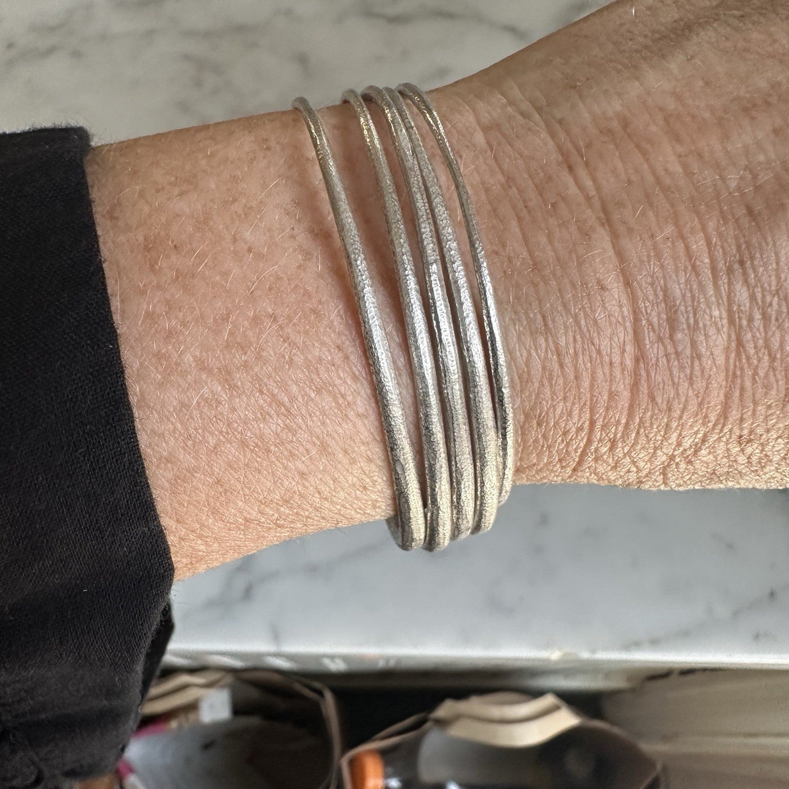 Set Of 5 18k White Gold Bangles -53g