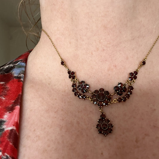 Antique 10k Garnet Necklace 