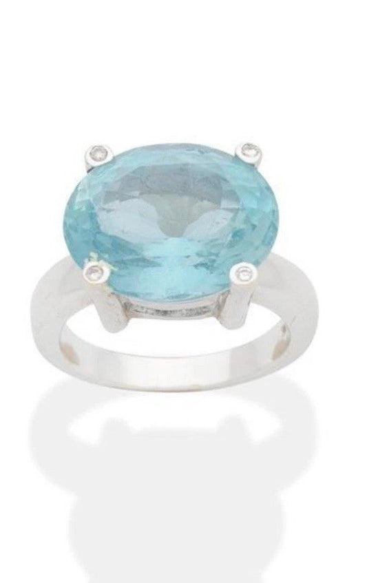 English Vintage Diamond 7.4 Cttw Aquamarine Gold Ring