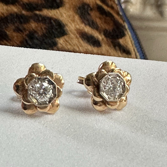French Art Nouveau 1 Cttw Diamond Studs With Floral 14k Gold Edges - Screw Back