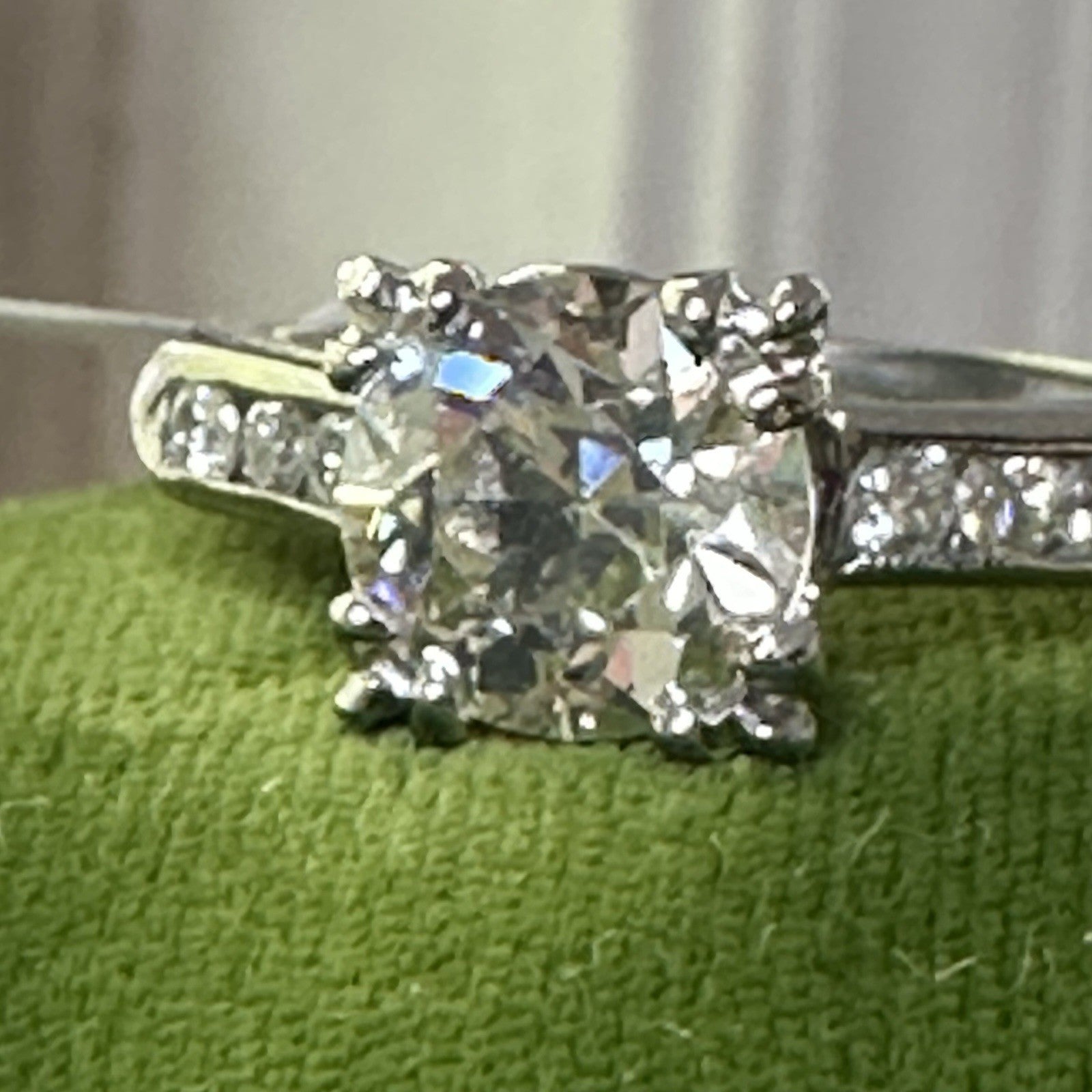 Old European Cut 1.6 ct Diamond Ring VSI