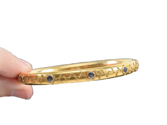Edwardian 18k YGbracelet w/ Cornflower blue Natural sapphires- French Hallmarks