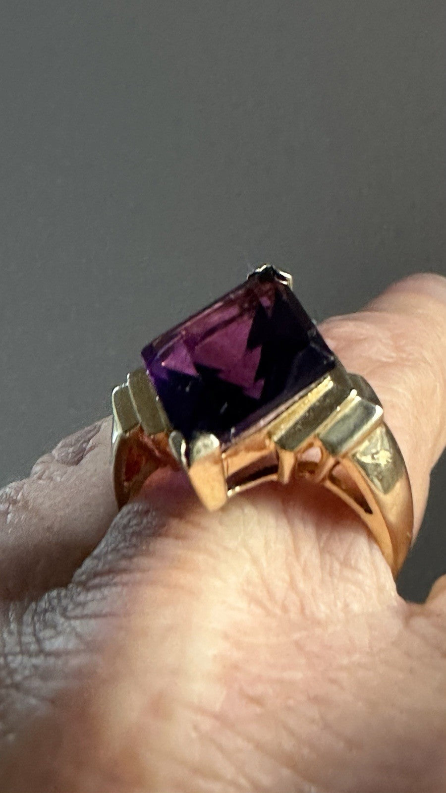 Art Deco 14k Gold Amethyst ring 