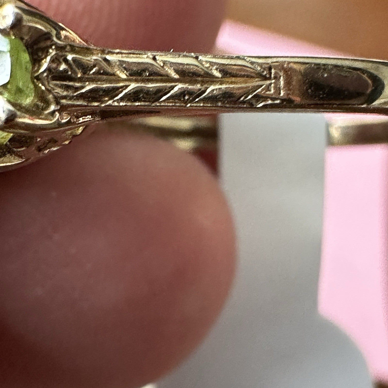 10k Yellow Gold Peridot-1.76 tcw  3 Stone Band Fine Ring-Sz 8.25