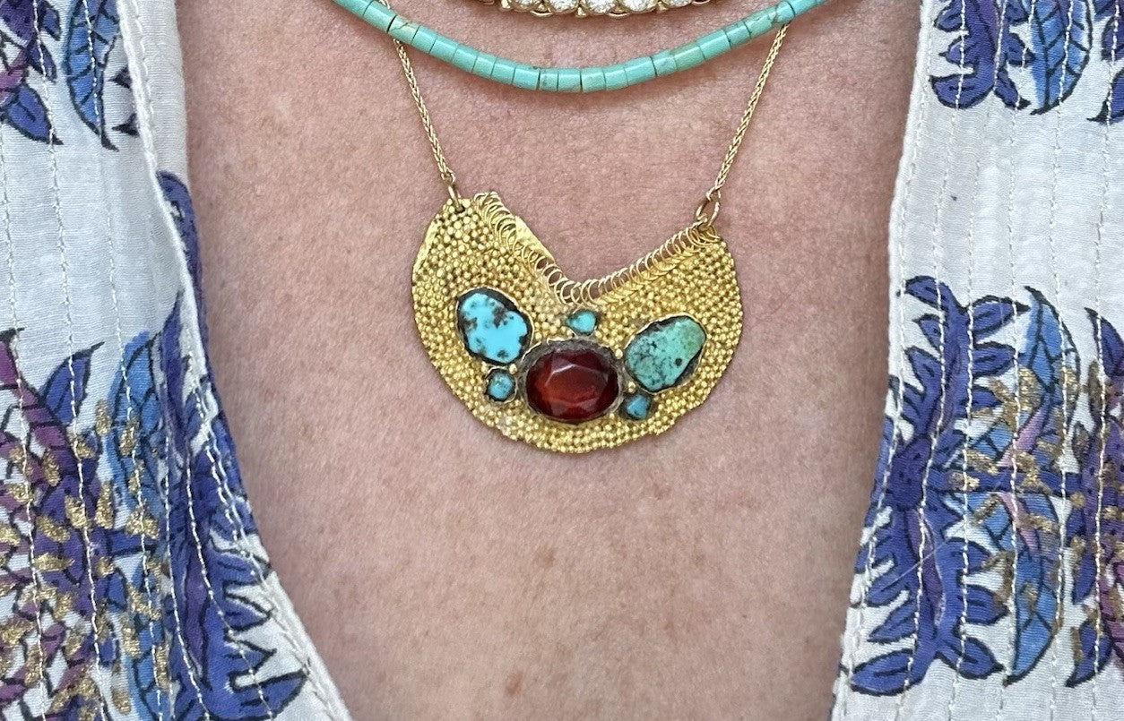 Vintage 18k gold  Crescent necklace with Turquoise