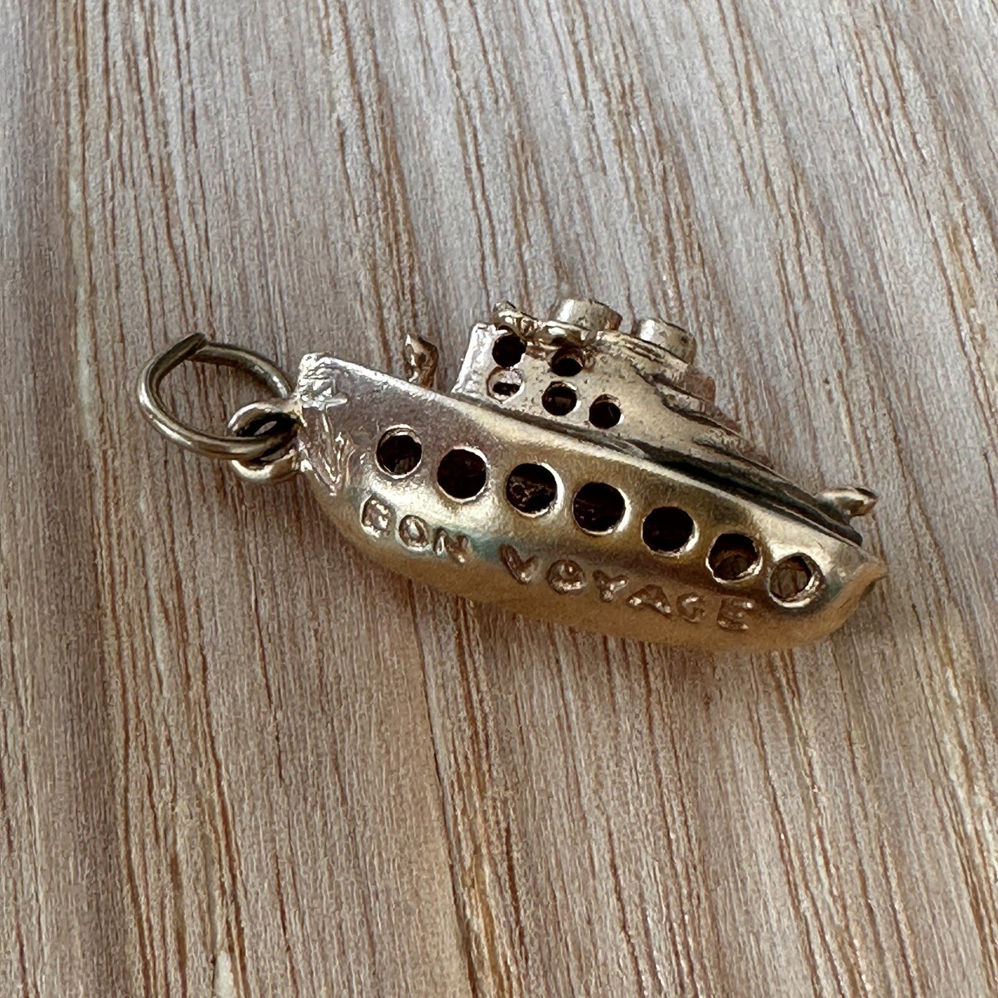 14k Gold Vintage ‘Bon voyage’ Charm 2.5 G  1 Inch