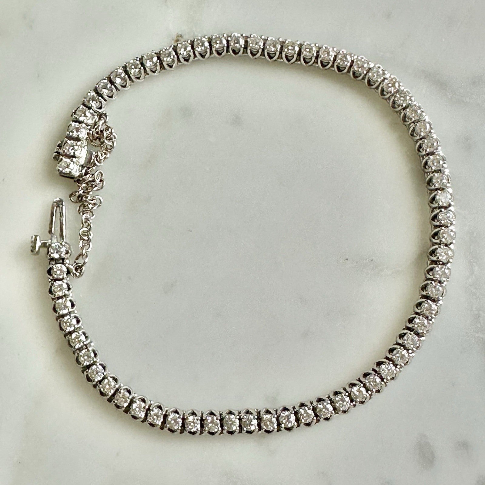 Diamond Line 2.5 + cttw Bracelet 17k White Gold