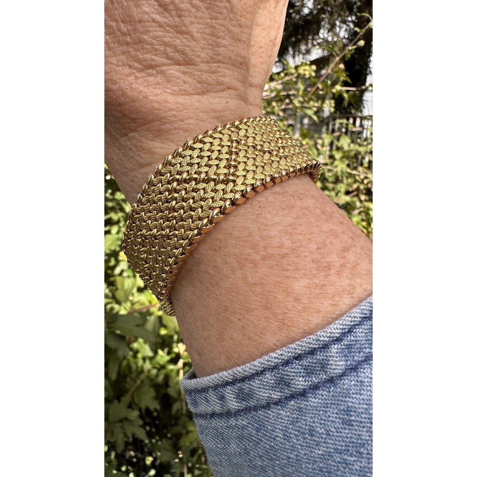 18k Gold Uno Aerre Gold Interwoven Bracelet / 46.81 Grams