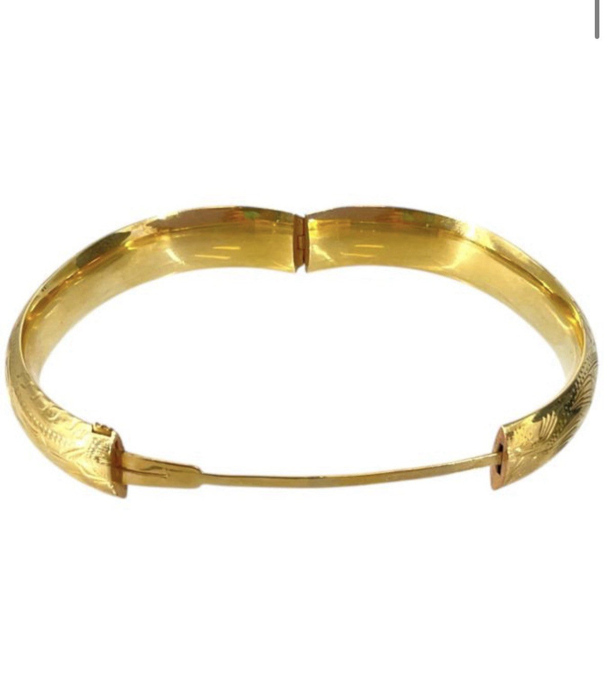 14k Yellow Gold Bangle Bracelet In Fab 🫶 Condition 16.63 g  6 3/4 "