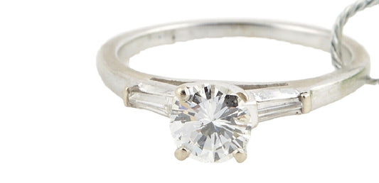 Brillant .95 Cttw Diamond Ring 