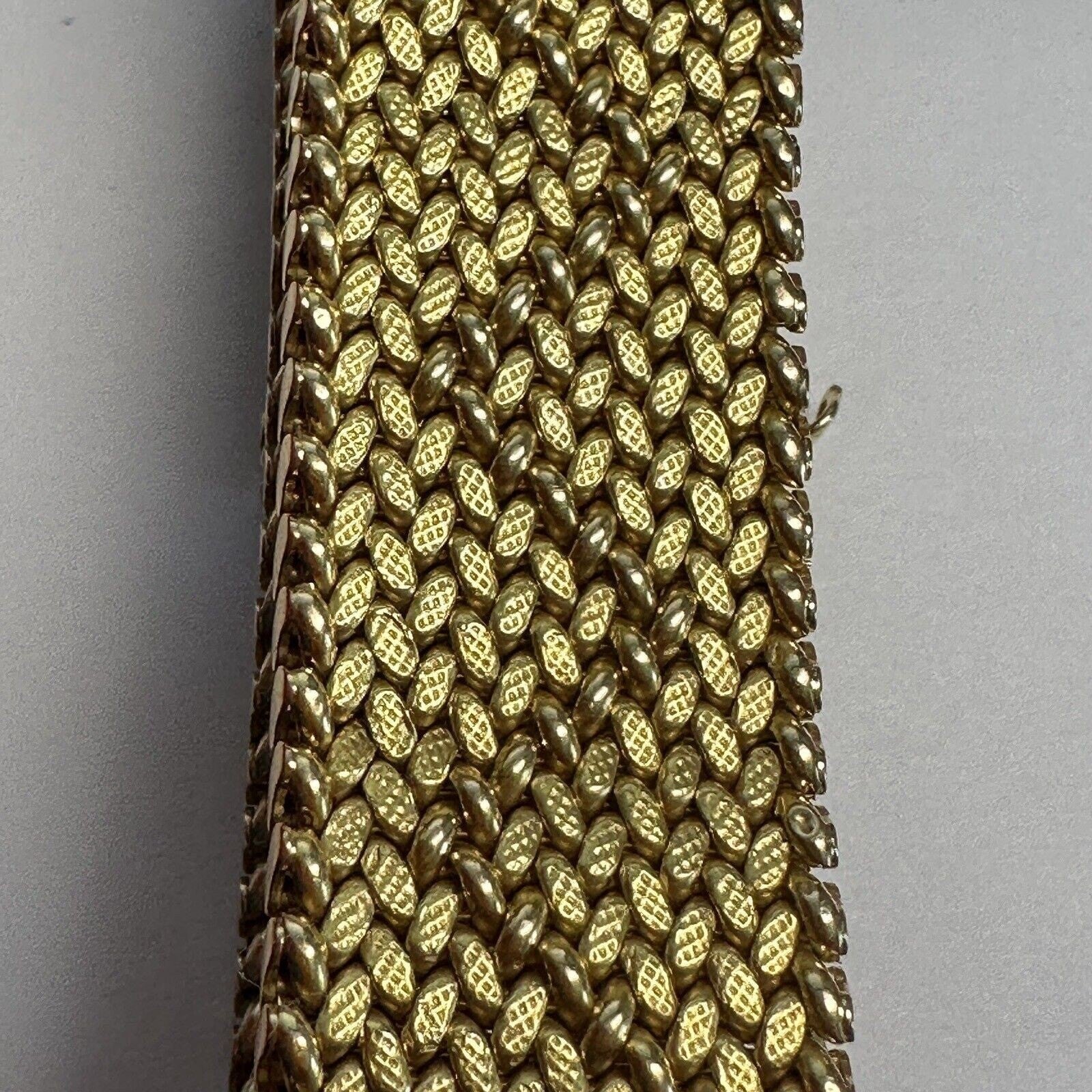 18k Gold Uno Aerre Gold Interwoven Bracelet / 46.81 Grams