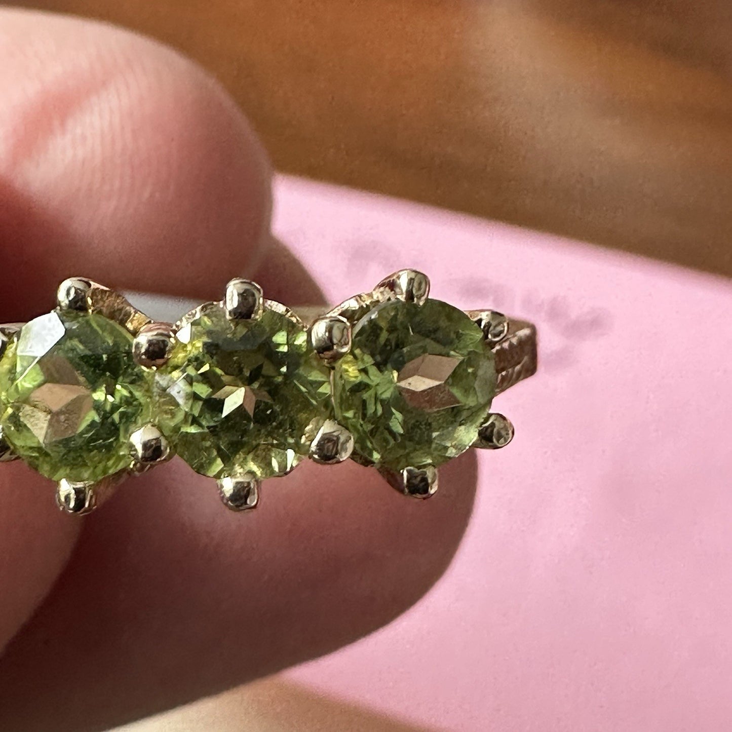 10k Yellow Gold Peridot-1.76 tcw  3 Stone Band Fine Ring-Sz 8.25