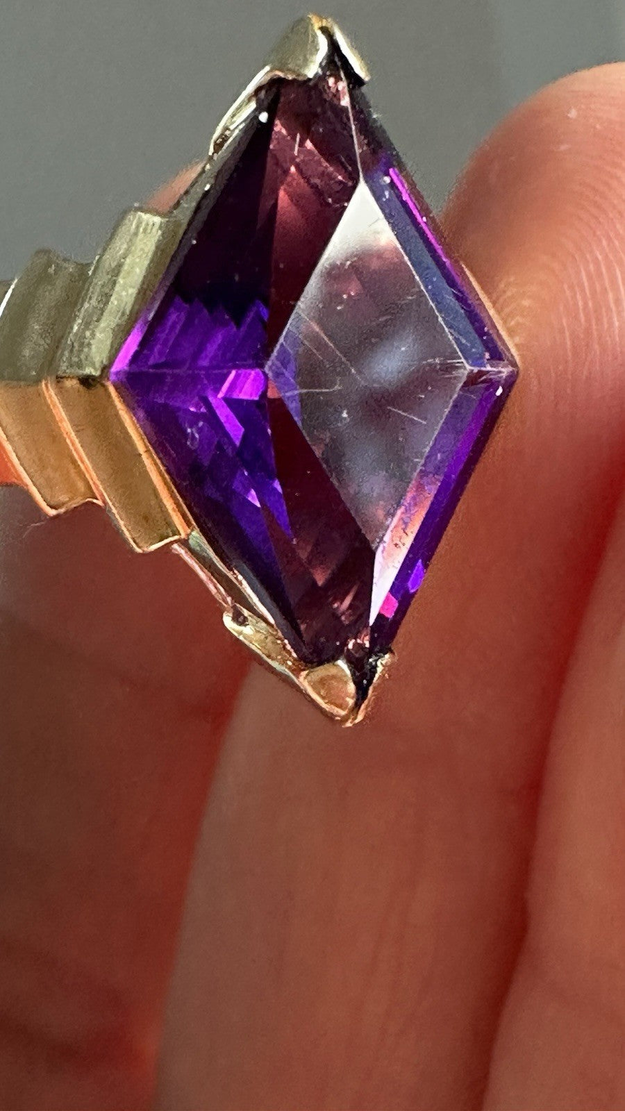 Art Deco 14k Gold Amethyst ring 