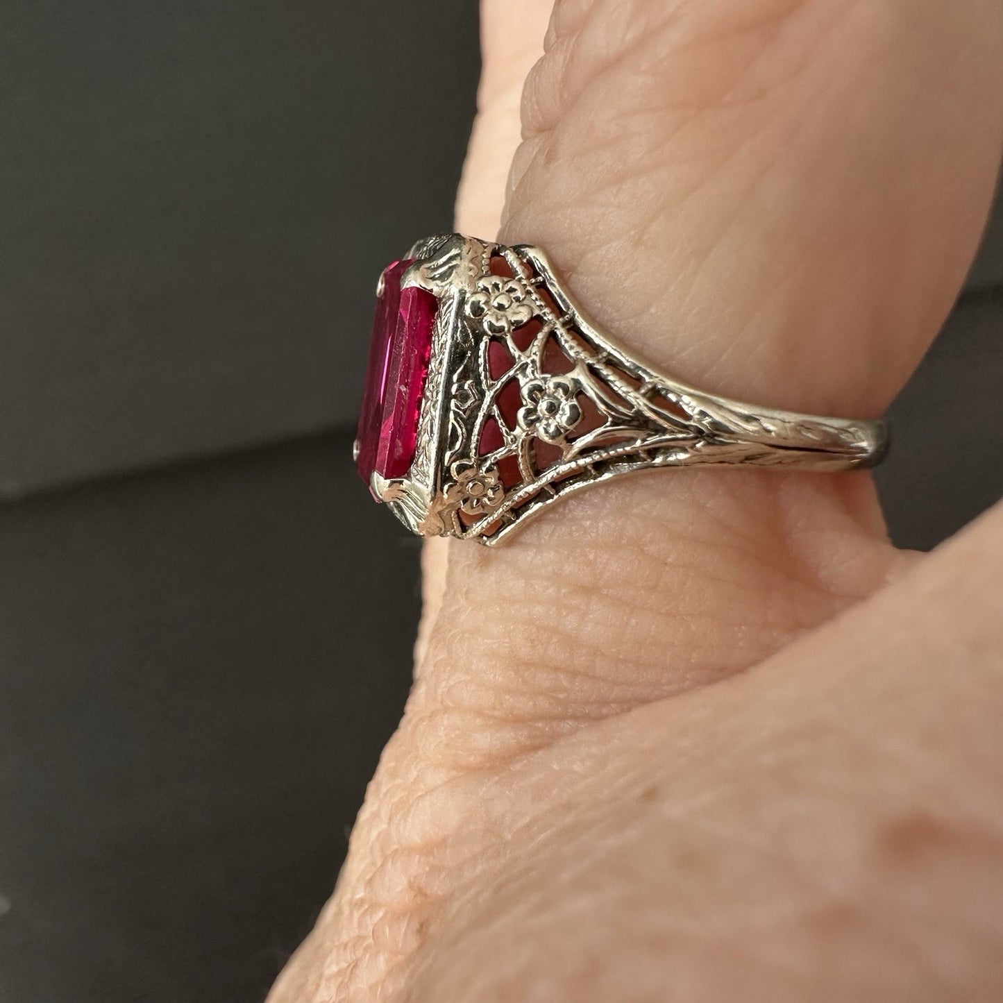 Art Deco 14k Gold  Filigree Lab Ruby Ring 2.3g Size 6.5